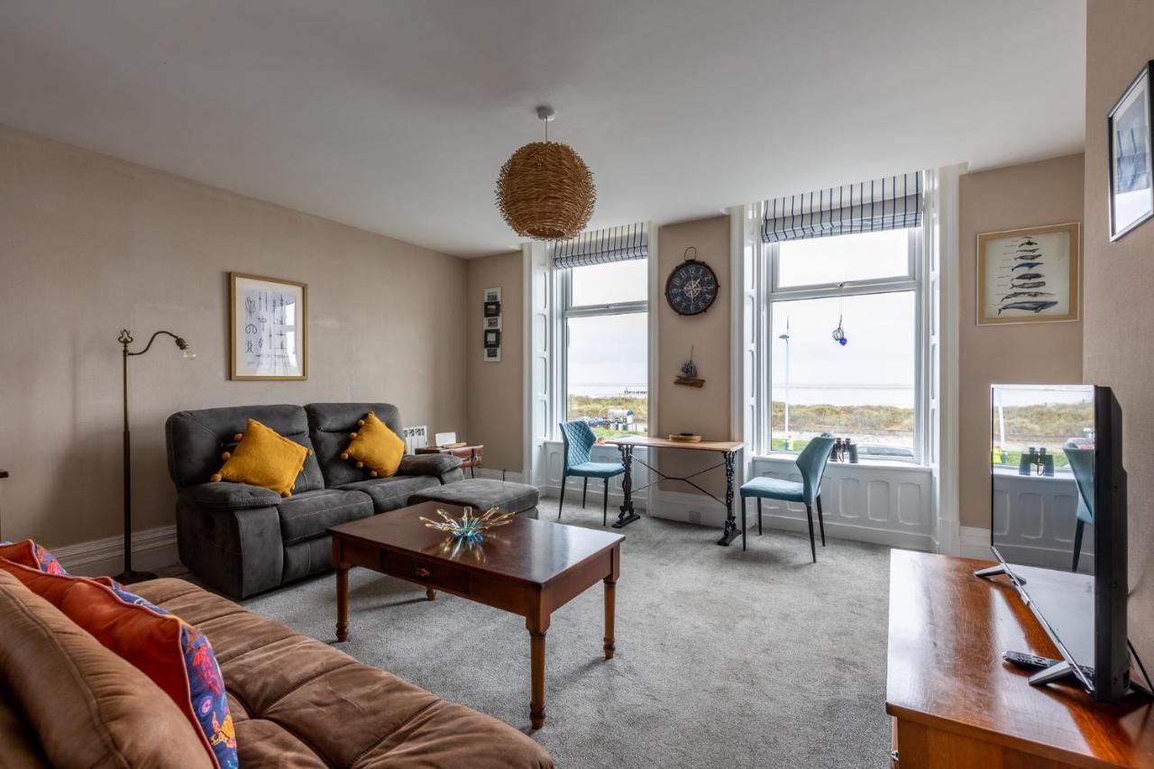 Beach View - Amazing Sea Views Lytham St Annes Buitenkant foto